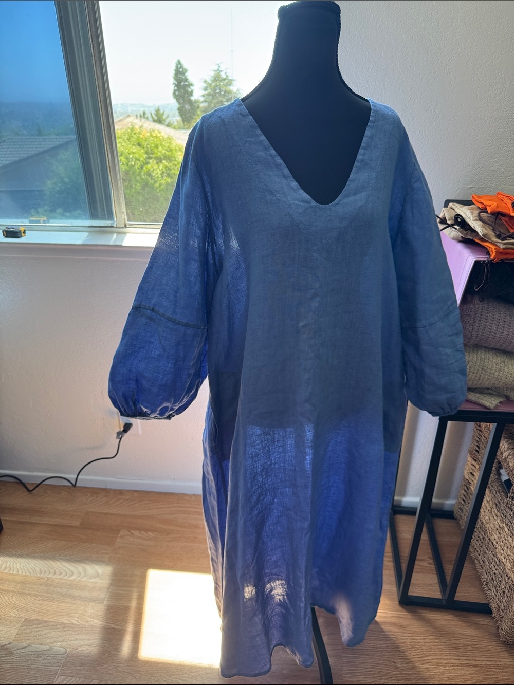 Brin d’ete’ Relaxed V-Neck Blue Linen Tunic-Dress, size XXL,100% Linen ,Italy